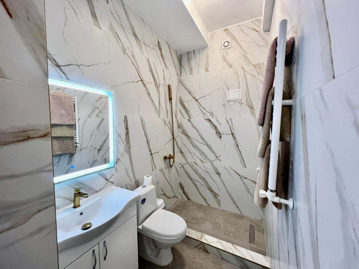 City Central Apart Apartment Chisinau Ngoại thất bức ảnh